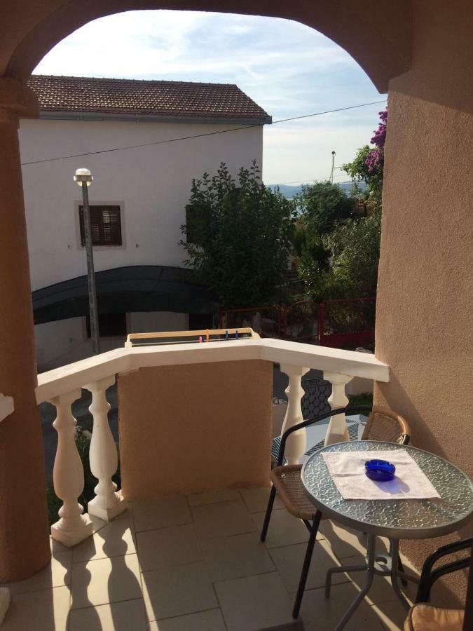 Villa Kartelo Trogir Bagian luar foto